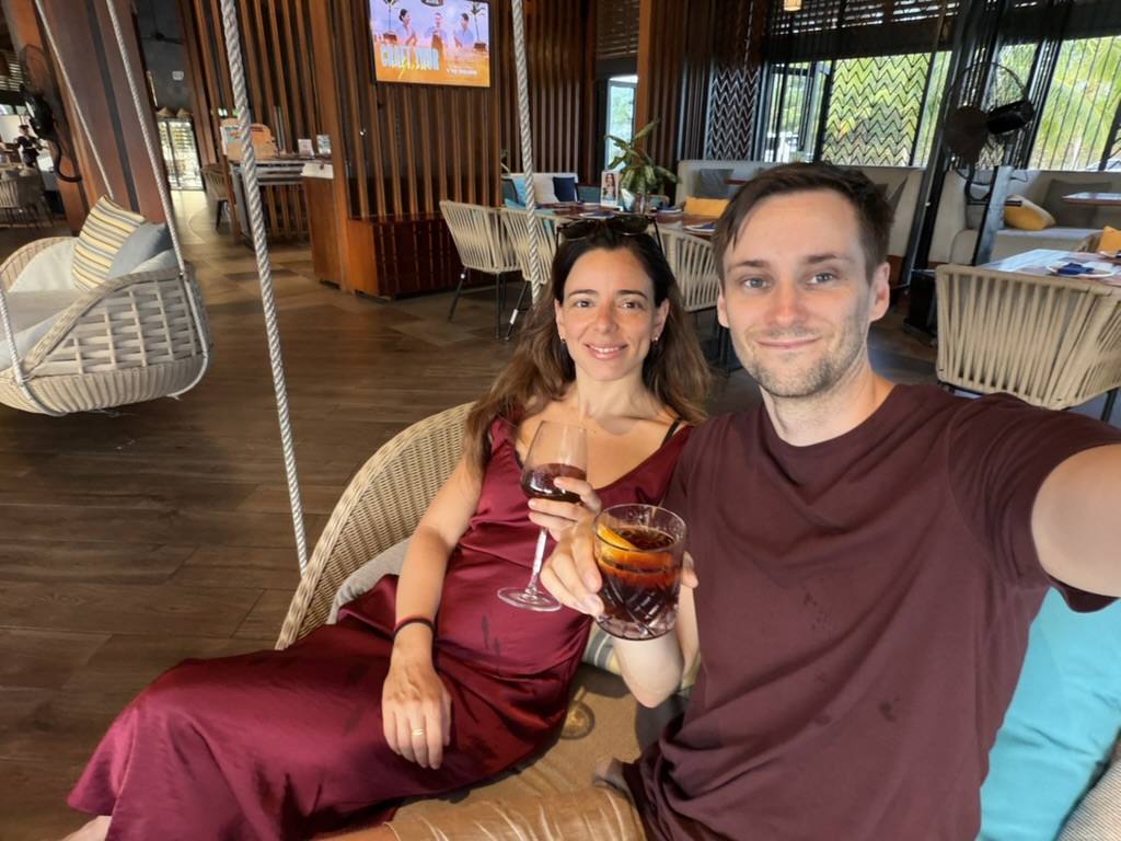 Giulia and friend enjoying Soria cocktails